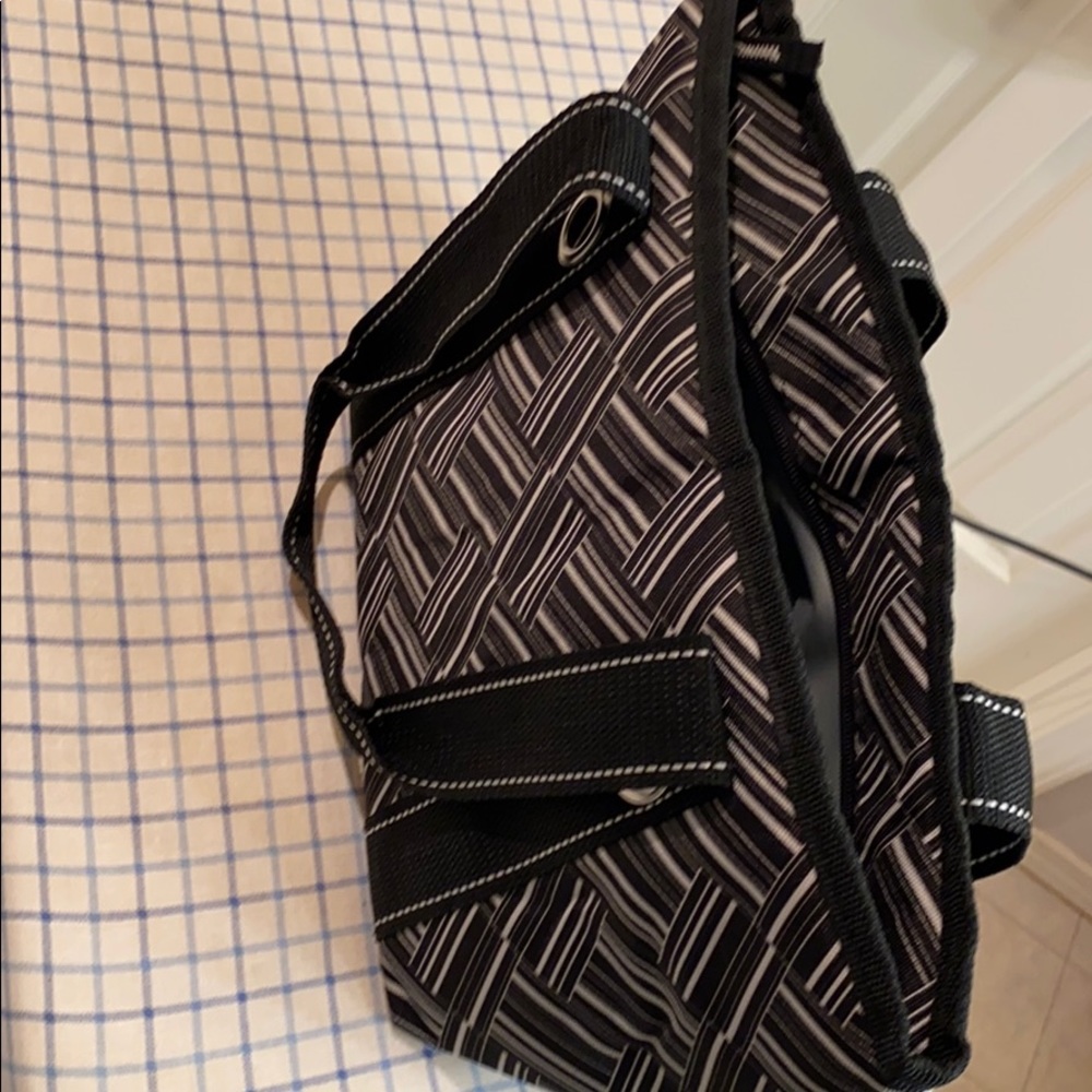 Polar pack lunch bag black and white gently used